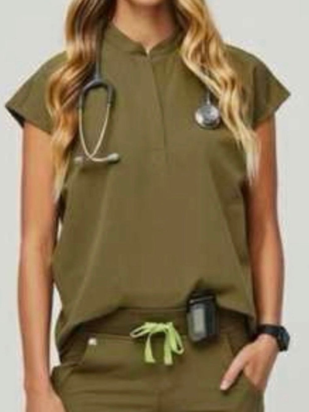 NWT FIGS Rafaela Oversized Scrub Top XXS Martini Olive